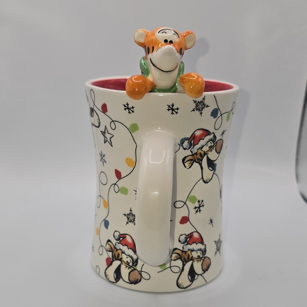 Zrike Brands Disney Tigger Christmas Mug Red Interior